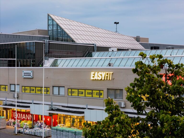 EasyFit Hyvinkää – Julkisivu 2